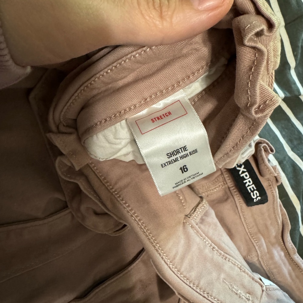 Mauve high waisted shorts - Picture 4 of 6